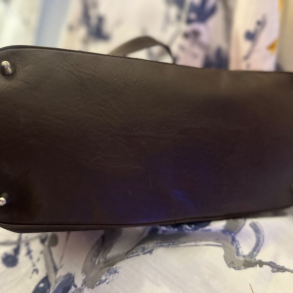 COACH Hampton Signature Collection Magenta STYLE F13022 - Picture 13 of 15